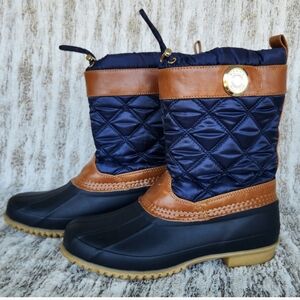 Tommy Hilfiger quilted snow boots